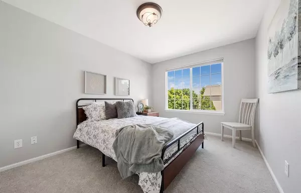 Coliving in Thornton - Outer Denver, Denver