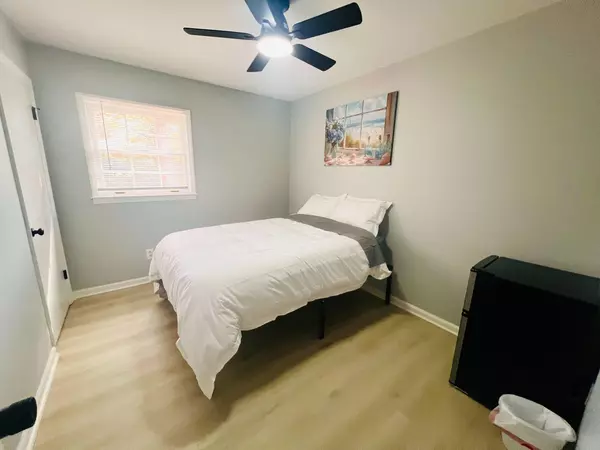 Coliving in North Sharon Amity / Reddman Road - East Charlotte, Charlotte