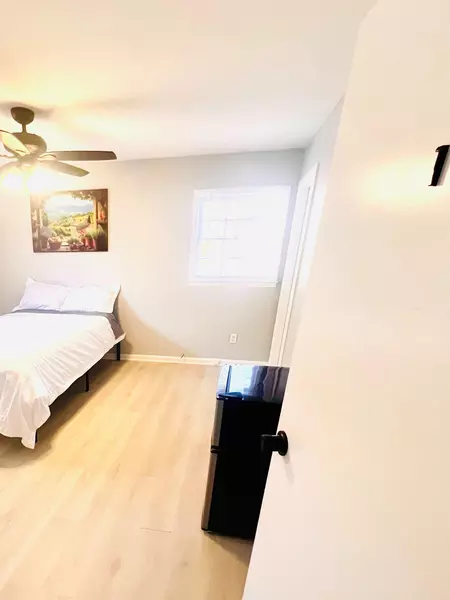 Coliving in North Sharon Amity / Reddman Road - East Charlotte, Charlotte