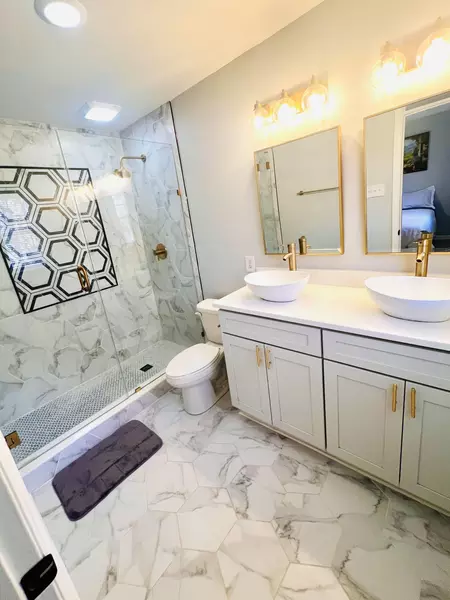 Coliving in North Sharon Amity / Reddman Road - East Charlotte, Charlotte