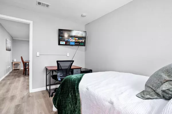 Coliving in College Park JAX - Northside, Jacksonville