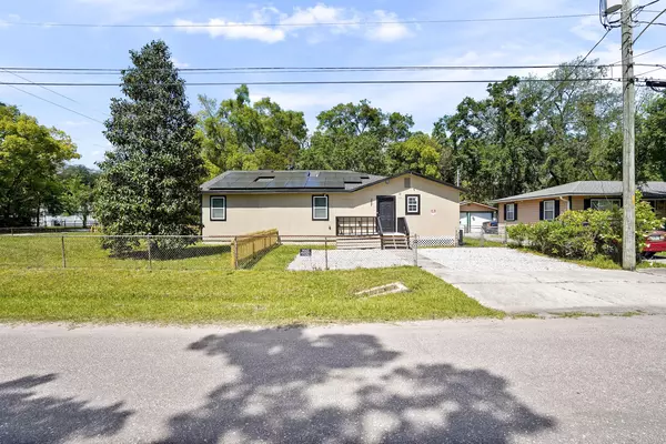 Coliving in College Park JAX - Northside, Jacksonville