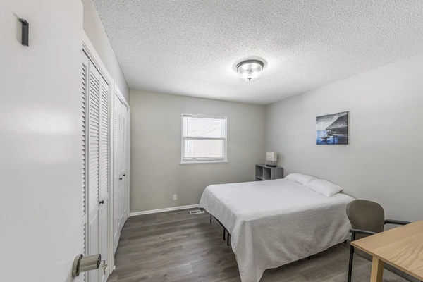 Coliving in Lee's Summit - Outer KCMO, Kansas City