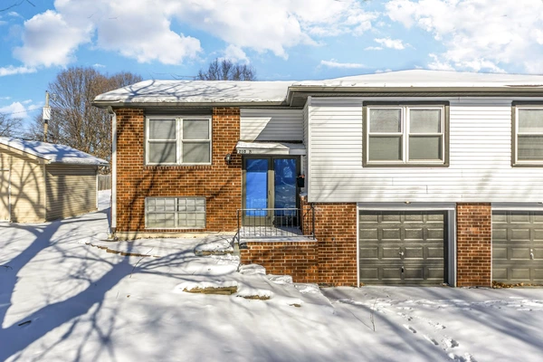 Coliving in Lee's Summit - Outer KCMO, Kansas City