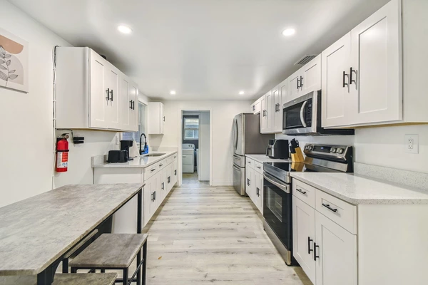 Coliving in Lealman - Clearwater-St. Petersburg, Tampa