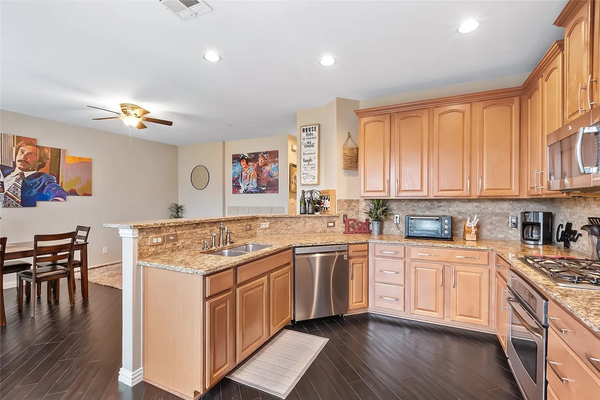 Coliving in Farmers Branch - Nw Dallas, Dallas