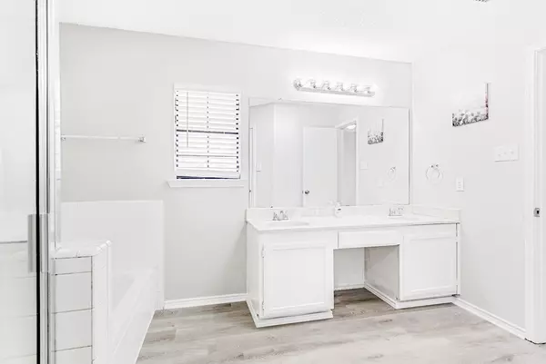 Coliving in White Settlement - Forth Worth, Dallas