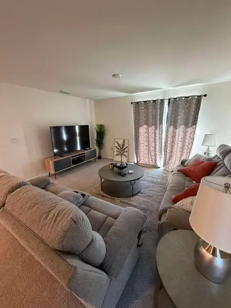 Coliving in Zephyrhills - North Tampa, Tampa