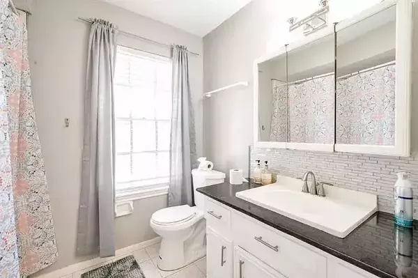 Coliving in Spring - Ne Houston, Houston