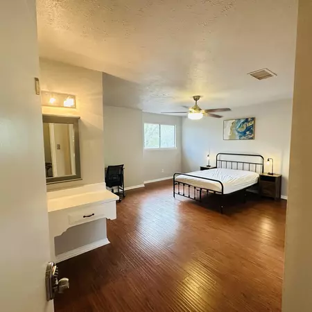 Coliving in Spring - Ne Houston, Houston