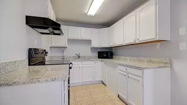 Coliving in Grant Park Tampa - East Tampa, Tampa