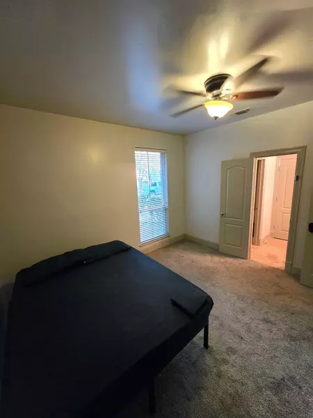 Coliving in Cedar Hill - Sw Dallas, Dallas