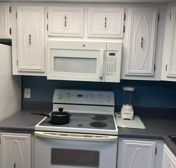 Coliving in Lealman - Clearwater-St. Petersburg, Tampa