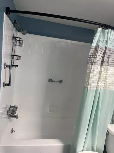 Coliving in Lealman - Clearwater-St. Petersburg, Tampa