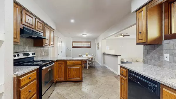 4 bedrooms apartment for rent in Central Arlington - Arlington, Dallas