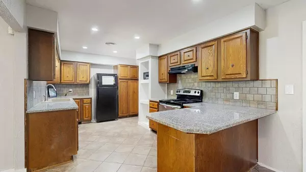 4 bedrooms apartment for rent in Central Arlington - Arlington, Dallas
