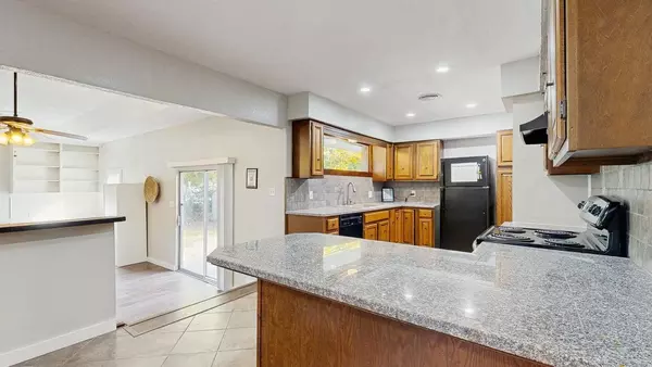 4 bedrooms apartment for rent in Central Arlington - Arlington, Dallas