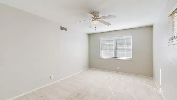 4 bedrooms apartment for rent in Central Arlington - Arlington, Dallas