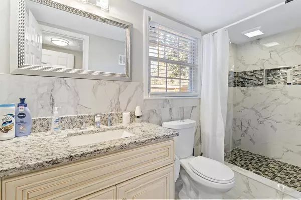 7 bedrooms apartment for rent in Avondale Estates - East Atl, Atlanta