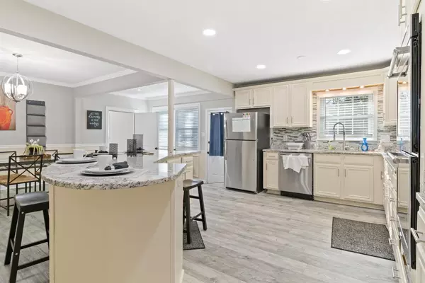 7 bedrooms apartment for rent in Avondale Estates - East Atl, Atlanta