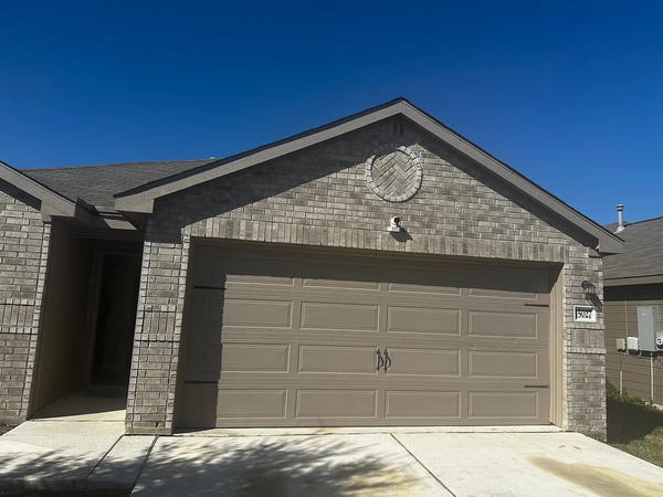 Coliving in South Southwest - South SATX, San Antonio