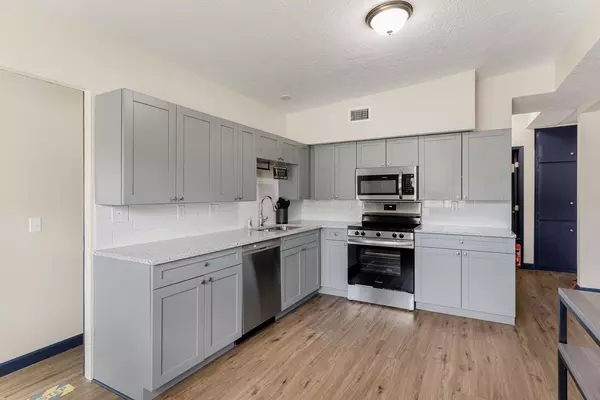 Coliving in Clearwater - Clearwater-St. Petersburg, Tampa