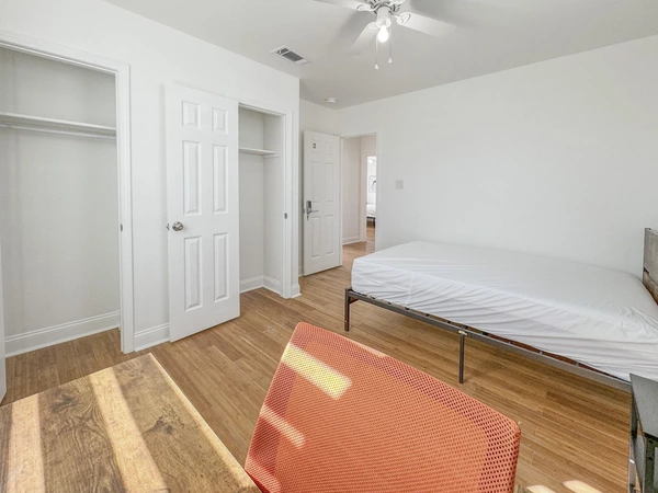 Coliving in Hollygrove - Uptown & Carrollton, New Orleans