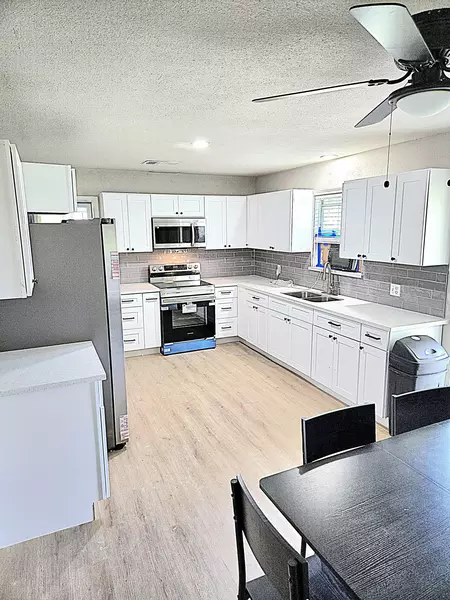 Coliving in Seguin - Outer SATX, San Antonio