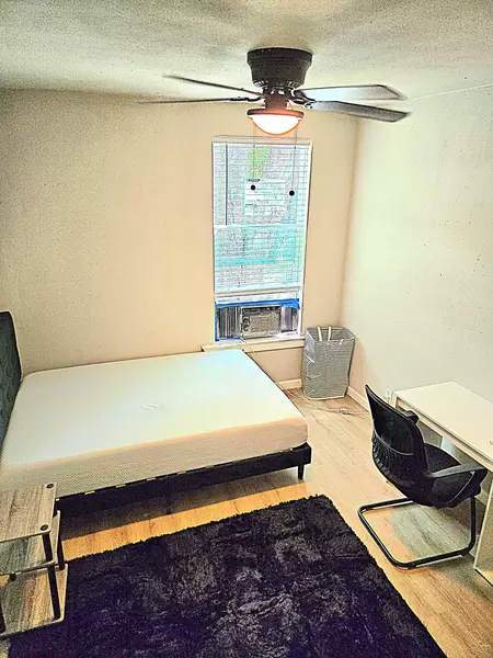 Coliving in Seguin - Outer SATX, San Antonio