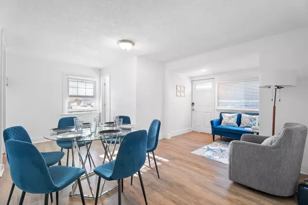 Coliving in Huntington Beach - Orange County, Los Angeles