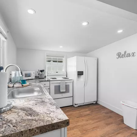 Coliving in Huntington Beach - Orange County, Los Angeles