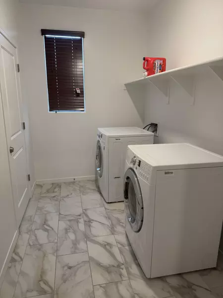 Coliving in Litchfield Park - SW Valley, Phoenix