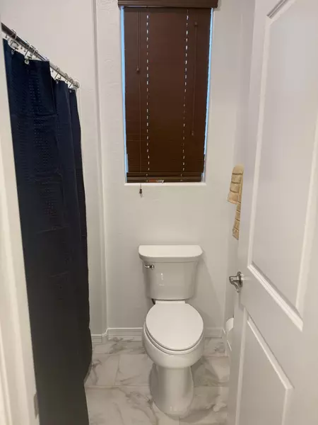 Coliving in Litchfield Park - SW Valley, Phoenix