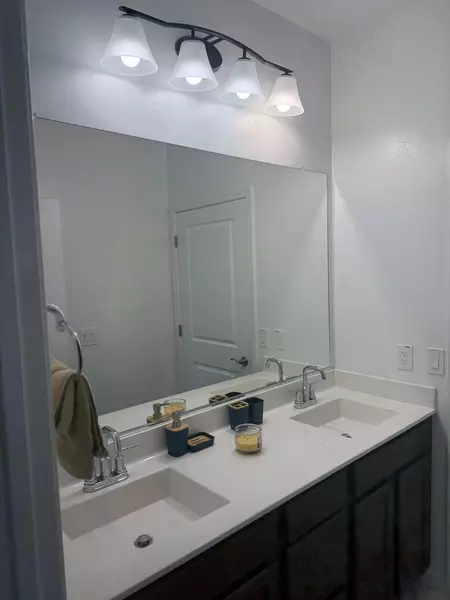 Coliving in Litchfield Park - SW Valley, Phoenix