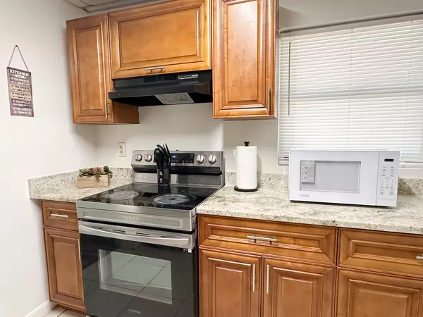 Coliving in Forest Hills Tampa - North Tampa, Tampa
