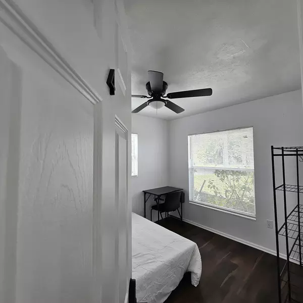 Coliving in Holden Heights - Central Orlando, Orlando