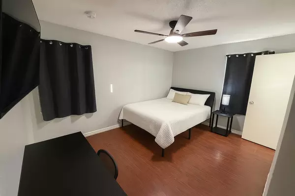 Coliving in Central Southwest - Sw Houston, Houston