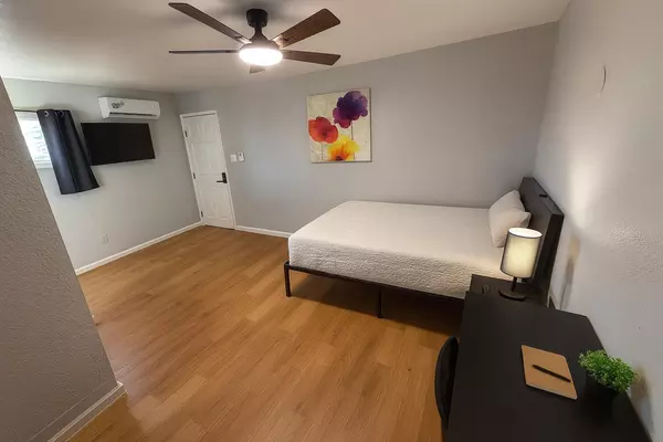 Coliving in Central Southwest - Sw Houston, Houston