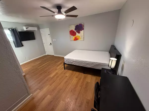 Coliving in Central Southwest - Sw Houston, Houston