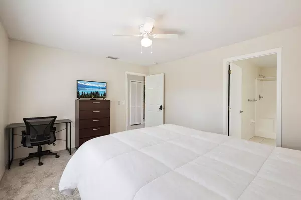 Coliving in Melbourne - Outer Orlando, Orlando