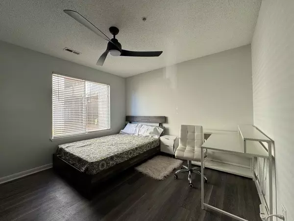 Coliving in Fairmont - Central Raleigh, Raleigh
