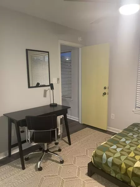 Coliving in Fairmont - Central Raleigh, Raleigh