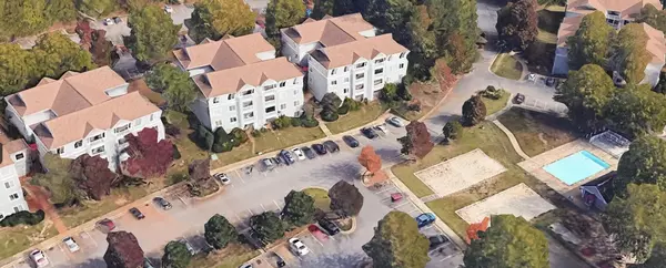 Coliving in Fairmont - Central Raleigh, Raleigh