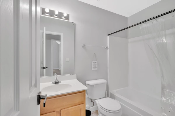 Coliving in Sunset Road - North Charlotte, Charlotte