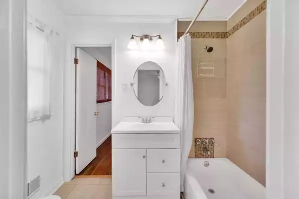 Coliving in Harrisburg - North Charlotte, Charlotte