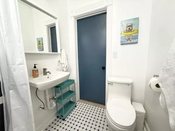 Coliving in Merrill Park - West / SW Mil, Milwaukee