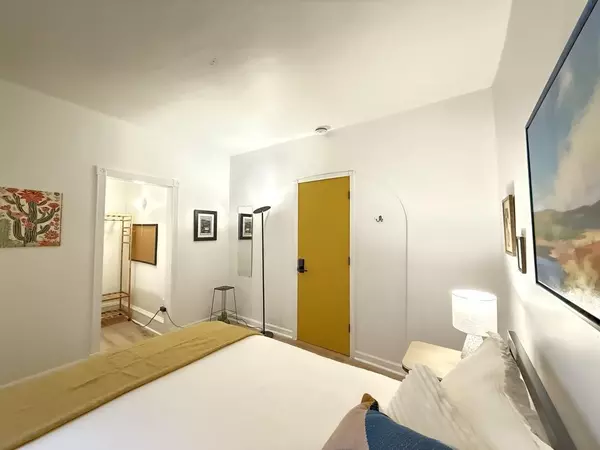 Coliving in Merrill Park - West / SW Mil, Milwaukee