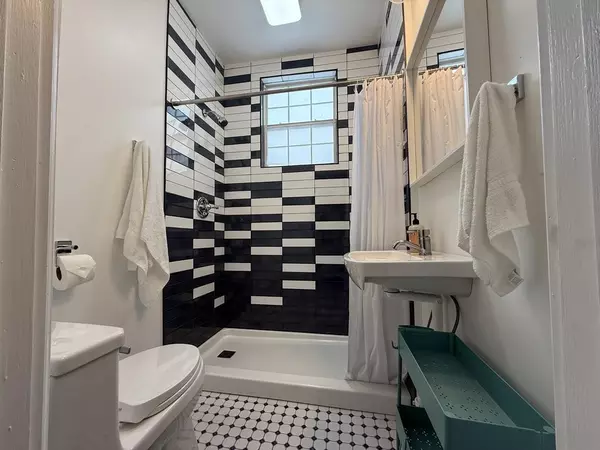 Coliving in Merrill Park - West / SW Mil, Milwaukee