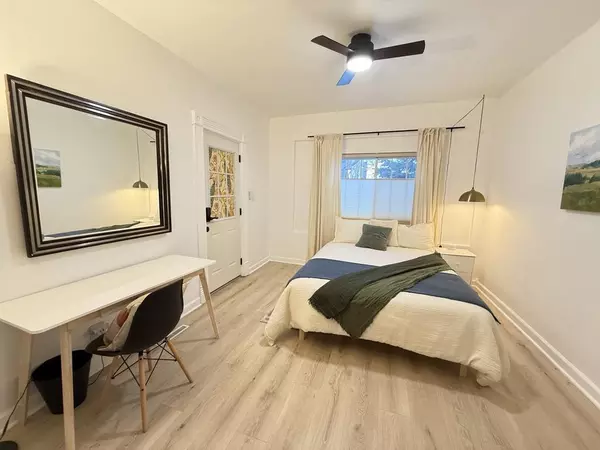 Coliving in Merrill Park - West / SW Mil, Milwaukee