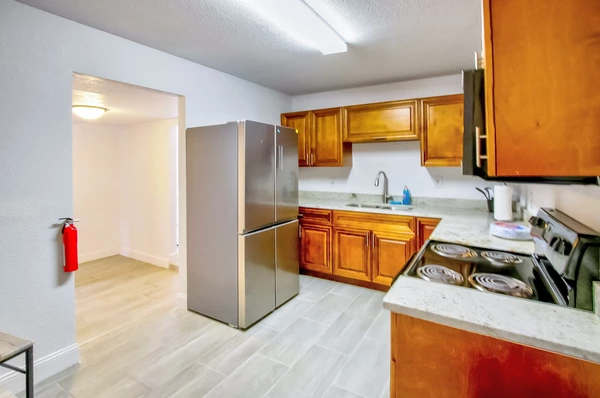 Coliving in Live Oaks Square - East Tampa, Tampa